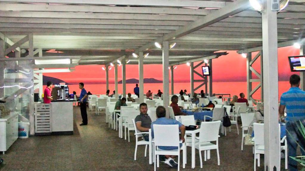 Paradise 4*