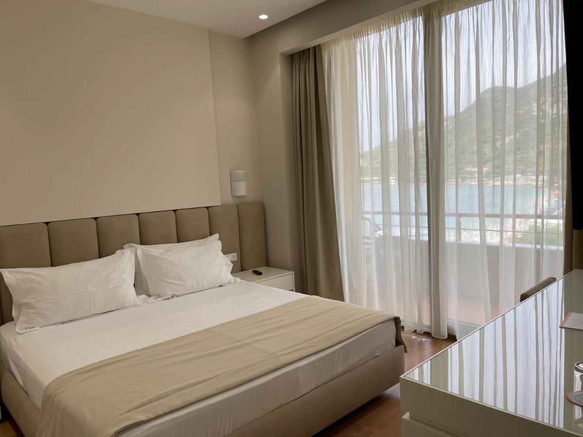 Paradise Hotel 4*